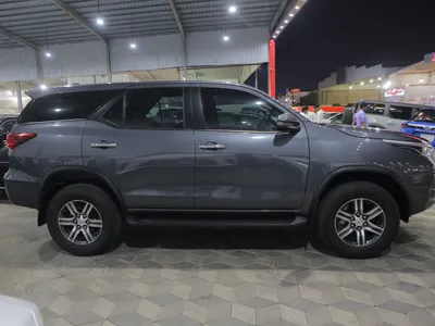 2025 تويوتا فورشنر جي اكس