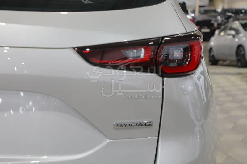 2025 مازدا سي اكس 5