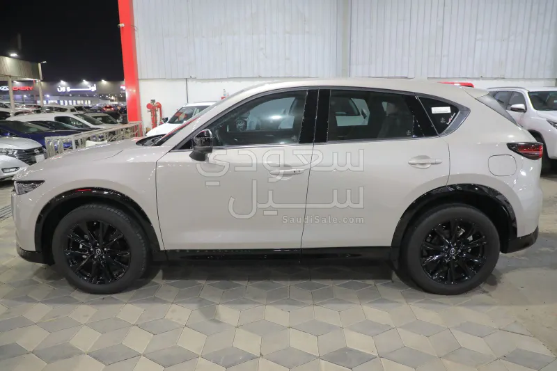 2025 مازدا سي اكس 5