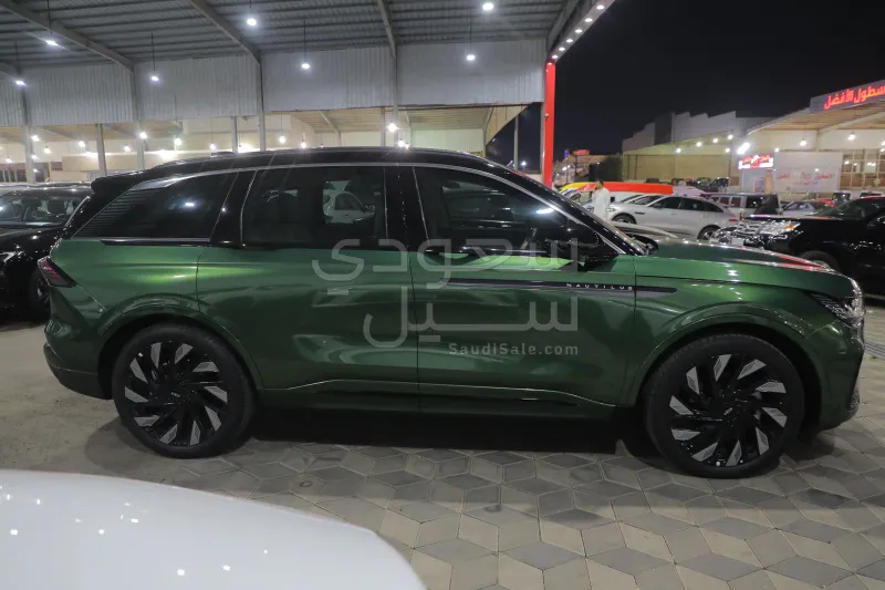 2025 لنكولن نوتيلوس