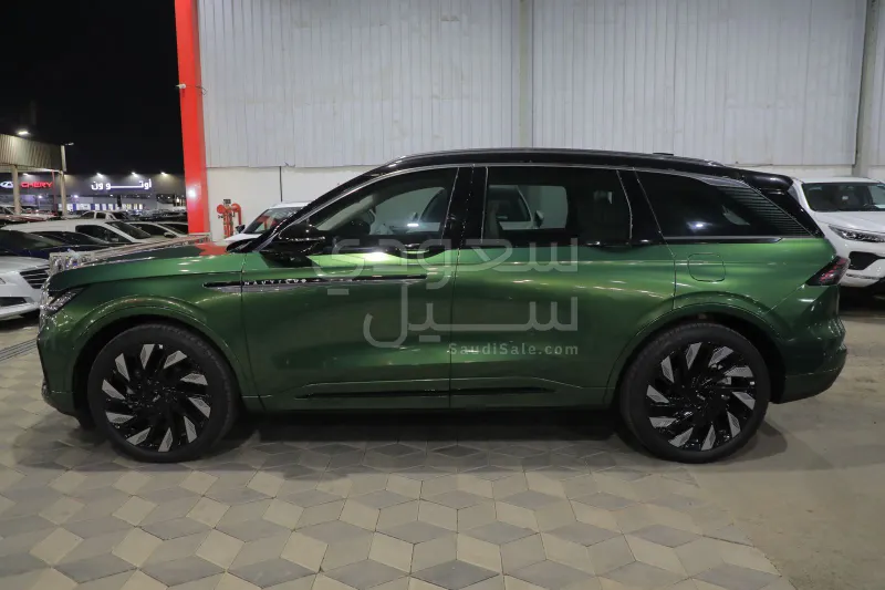 2025 لنكولن نوتيلوس