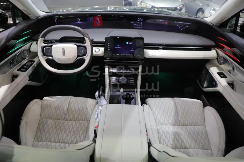 2025 لنكولن نوتيلوس