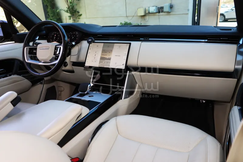 2025 لاند روفر رينج روفر فوج اوتوبيوغرافي