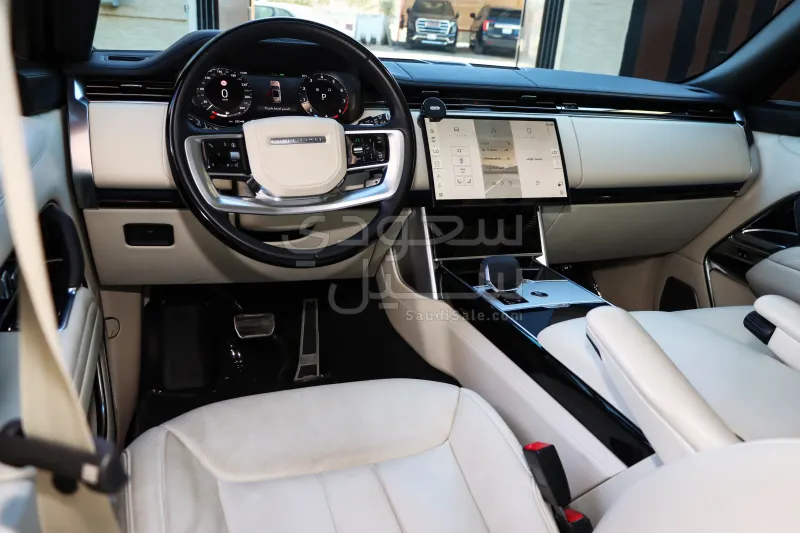 2025 لاند روفر رينج روفر فوج اوتوبيوغرافي