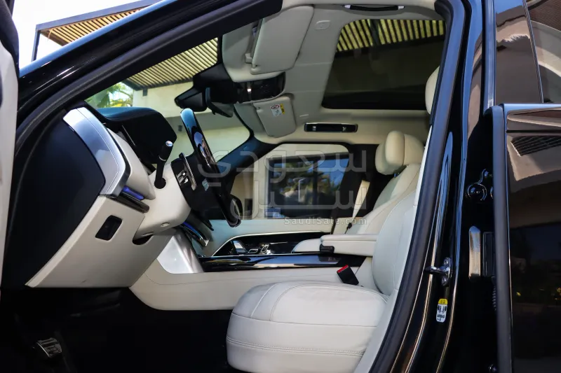 2025 لاند روفر رينج روفر فوج اوتوبيوغرافي