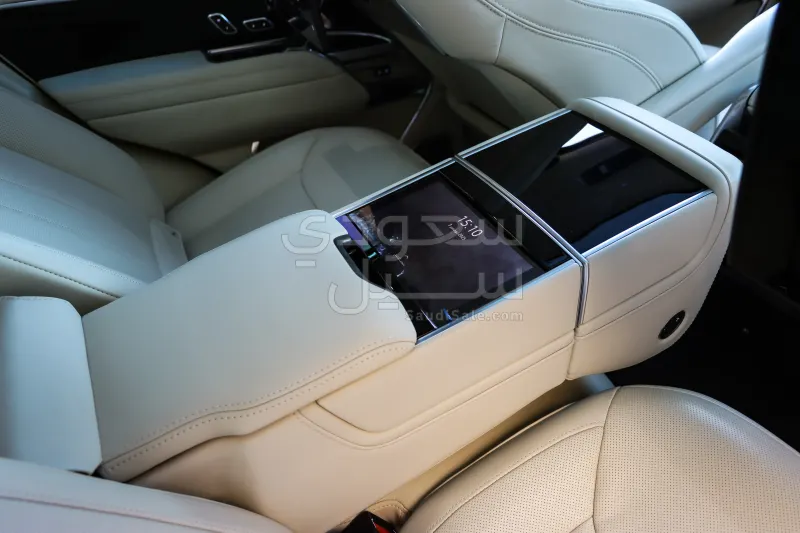 2025 لاند روفر رينج روفر فوج اوتوبيوغرافي