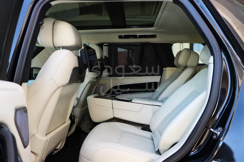 2025 لاند روفر رينج روفر فوج اوتوبيوغرافي