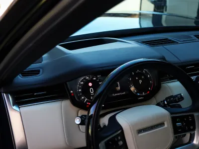 2025 لاند روفر رينج روفر فوج اوتوبيوغرافي