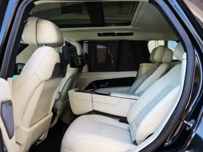 2025 لاند روفر رينج روفر فوج اوتوبيوغرافي