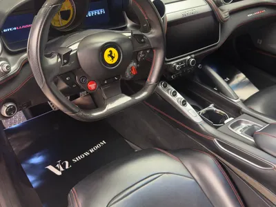 2017 فيراري جي تي سي 4 لوسو