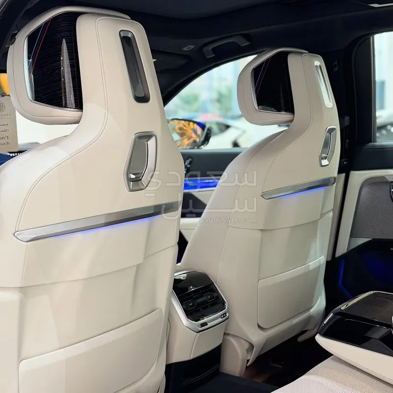 2026 بي ام دبليو الفئة السابعة 735أي