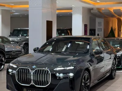 2026 بي ام دبليو الفئة السابعة 735أي