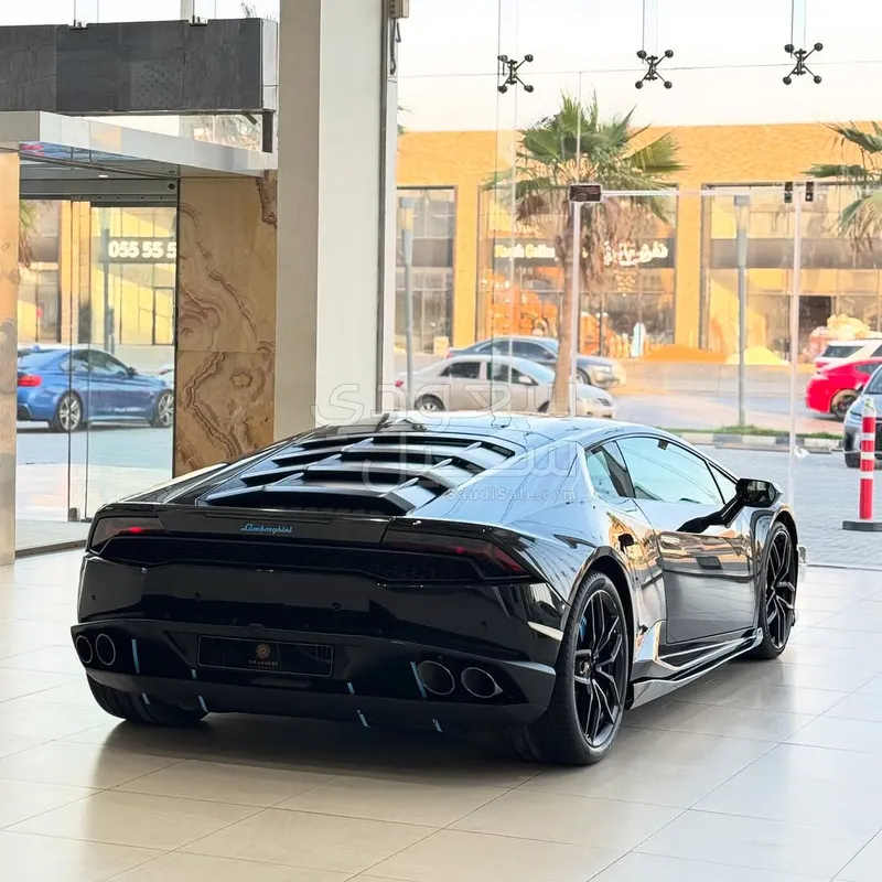 2015 لمبرجيني هوراكان