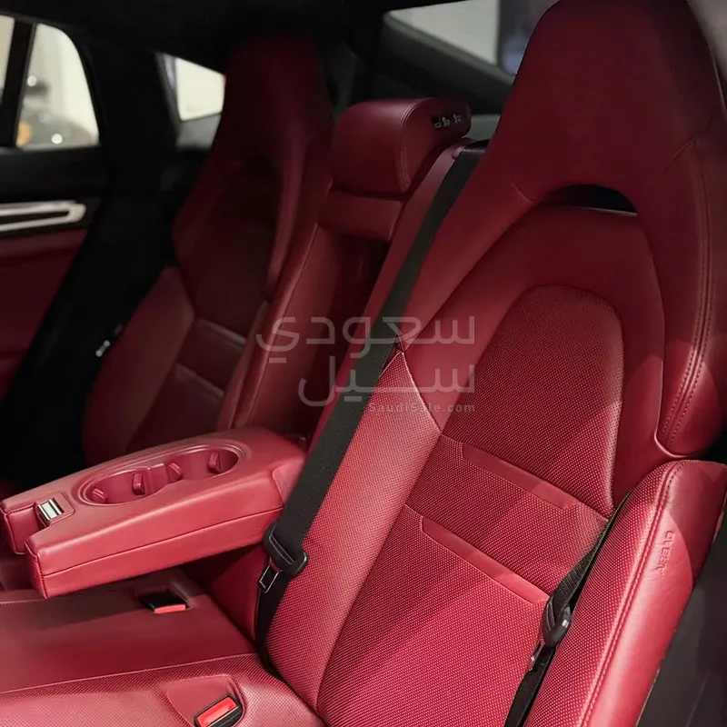 2022 بورش بانميرا جي تي اس