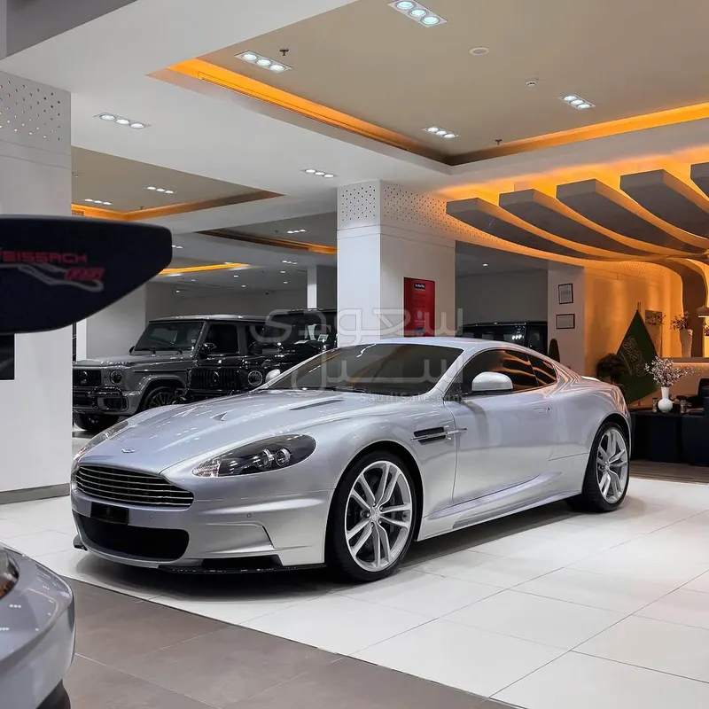 2012 استون مارتن دي بي  اس
