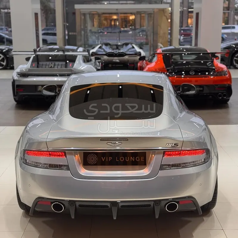 2012 استون مارتن دي بي  اس