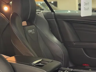 2012 استون مارتن دي بي  اس