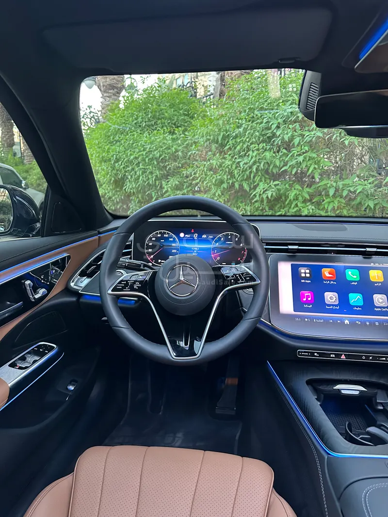 2025 Mercedes-Benz E 200