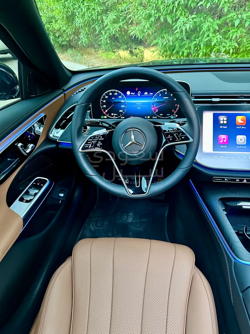 2025 Mercedes-Benz E 200