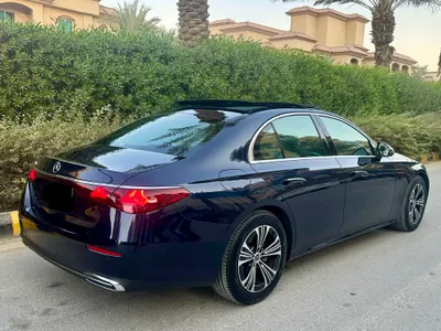 2025 Mercedes-Benz E 200