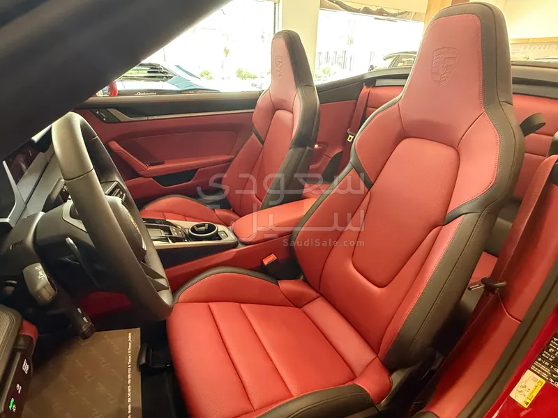 2026 بورش 911 كاريرا