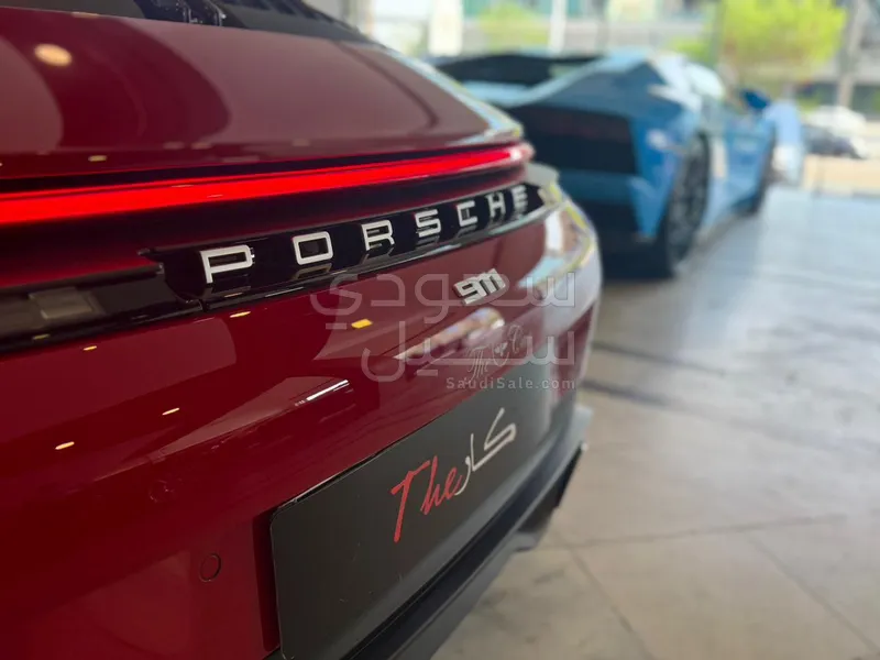 2026 بورش 911 كاريرا