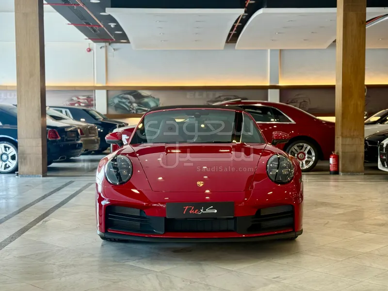 2026 بورش 911 كاريرا