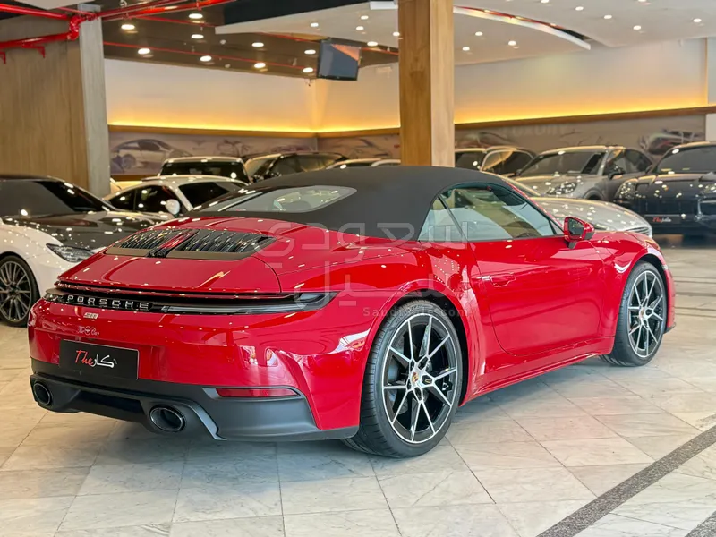 2026 بورش 911 كاريرا