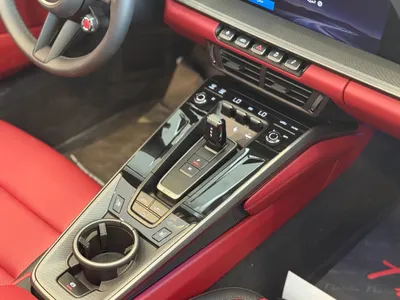 2026 بورش 911 كاريرا