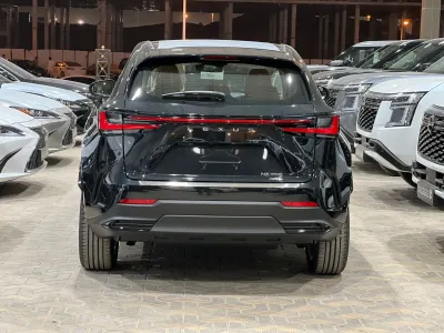 2026 لكزس إن إكس 350