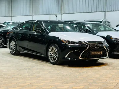2025 Lexus ES 350
