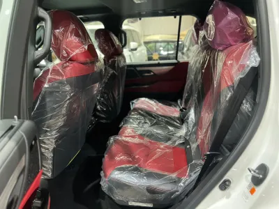 2025 لكزس إل إكس 600 إف