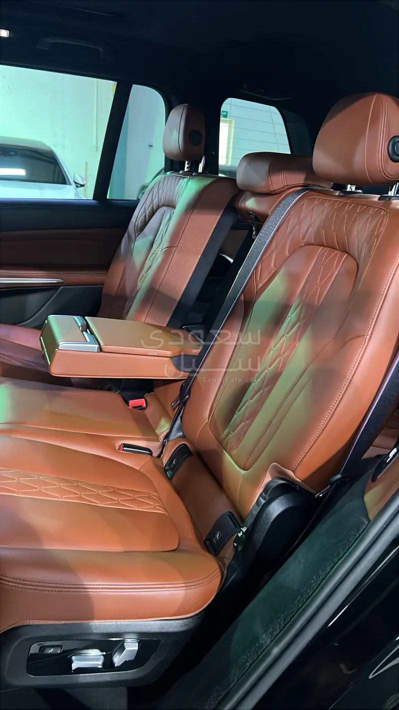 2023 بي ام دبليو الفئة اكس 7 إم كت