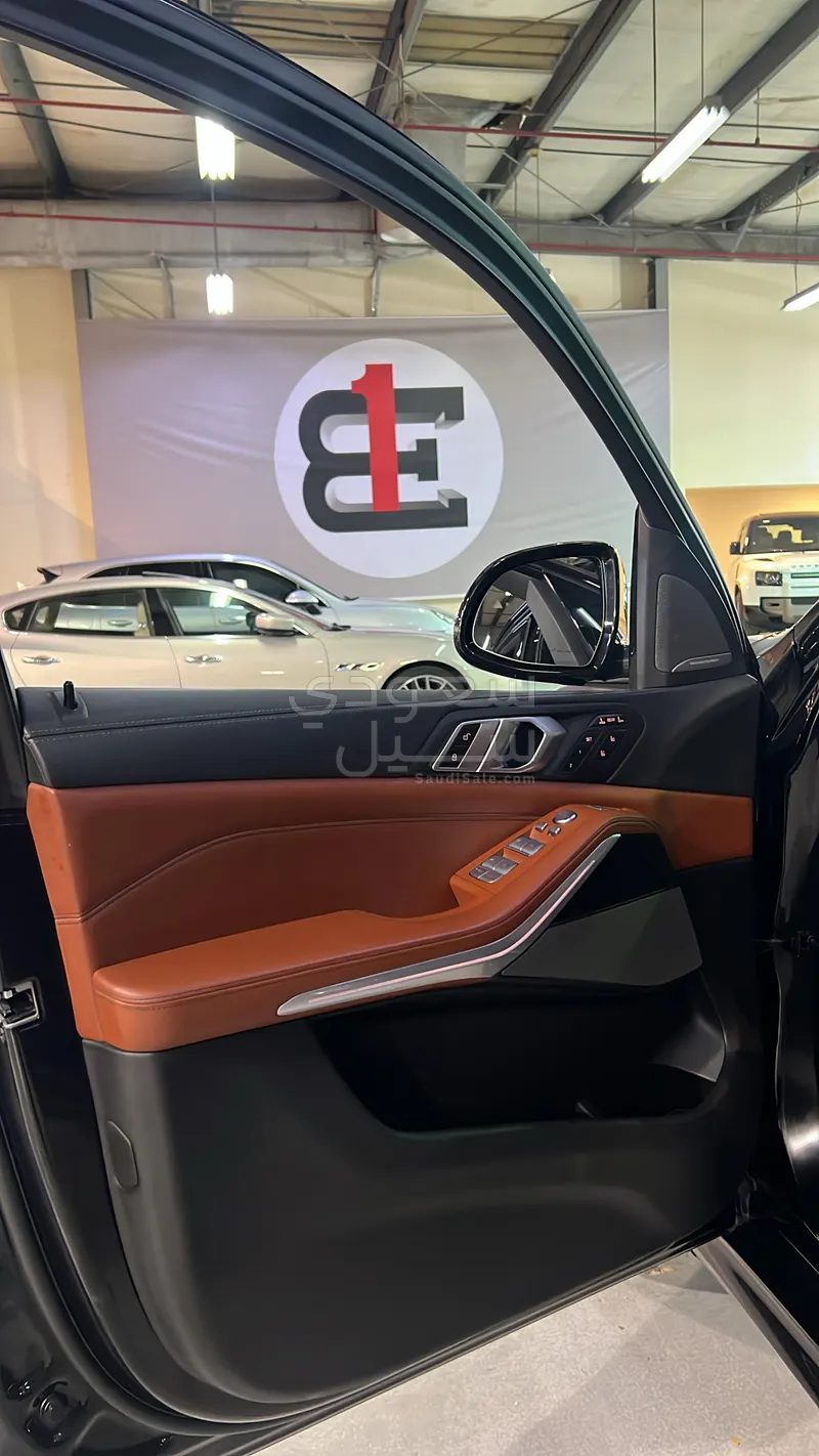 2023 بي ام دبليو الفئة اكس 7 إم كت