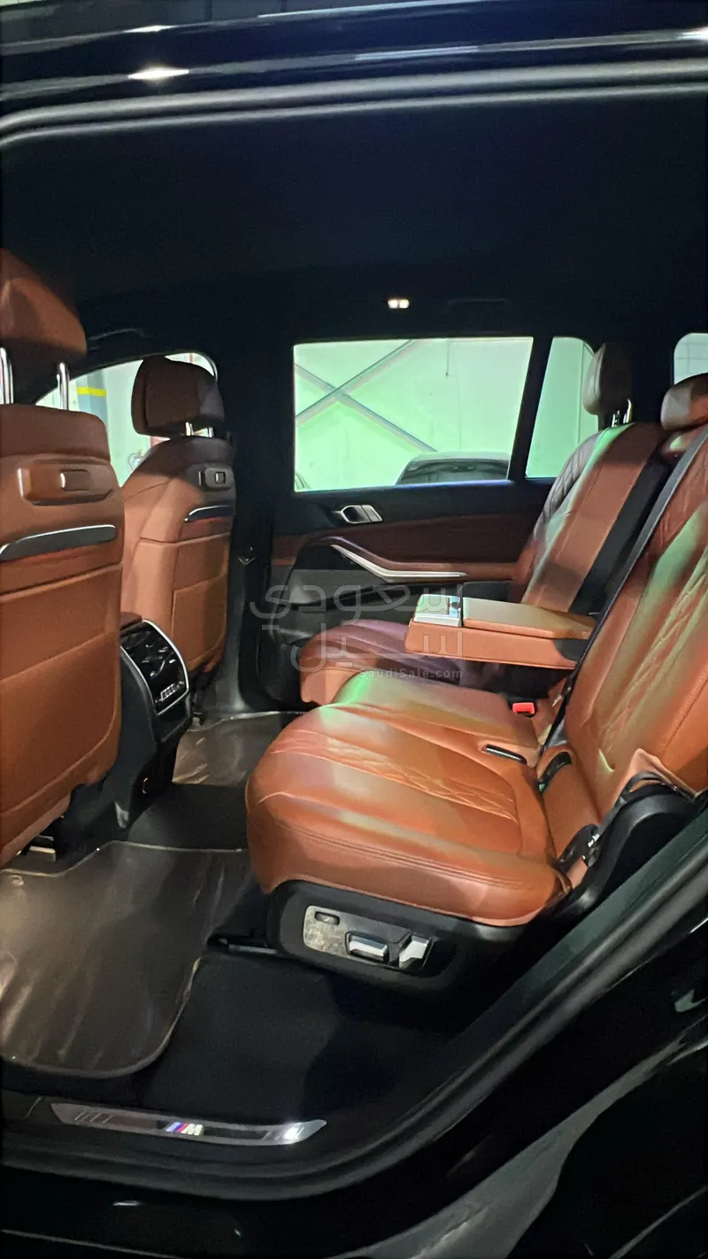 2023 بي ام دبليو الفئة اكس 7 إم كت