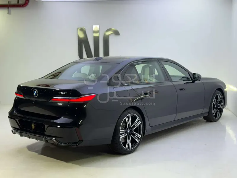 2026 BMW 7 Series 735i
