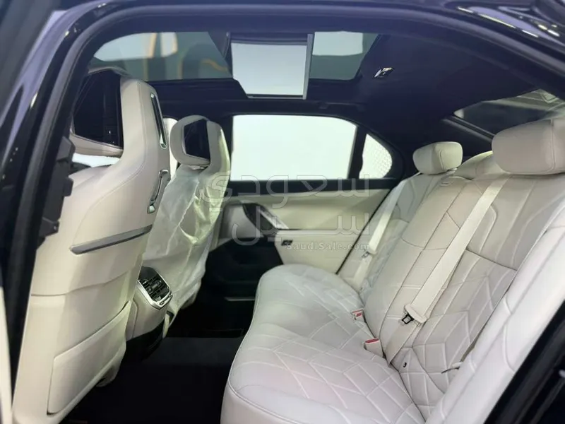 2026 BMW 7 Series 735i