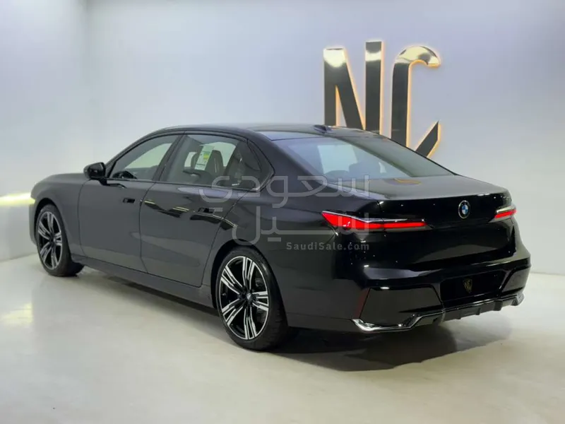 2026 BMW 7 Series 735i