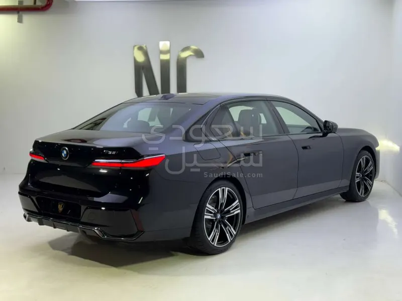 2026 BMW 7 Series 735i