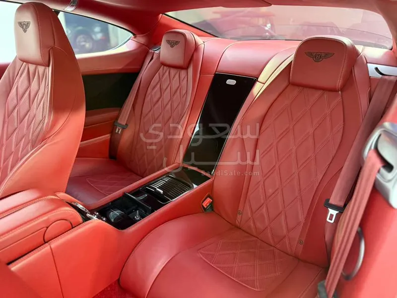 2014 بنتلي كونتيننتل جي تي سبيد