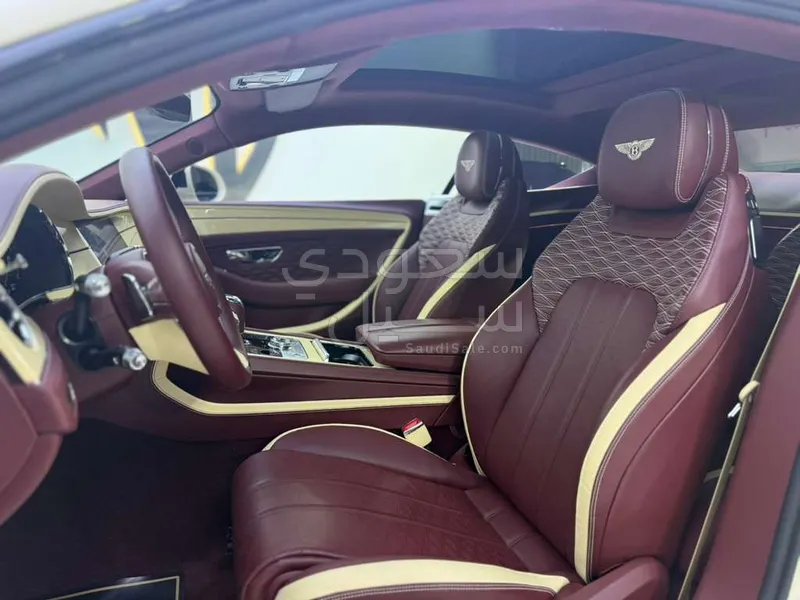 2025 بنتلي كونتيننتل جي تي سبيد