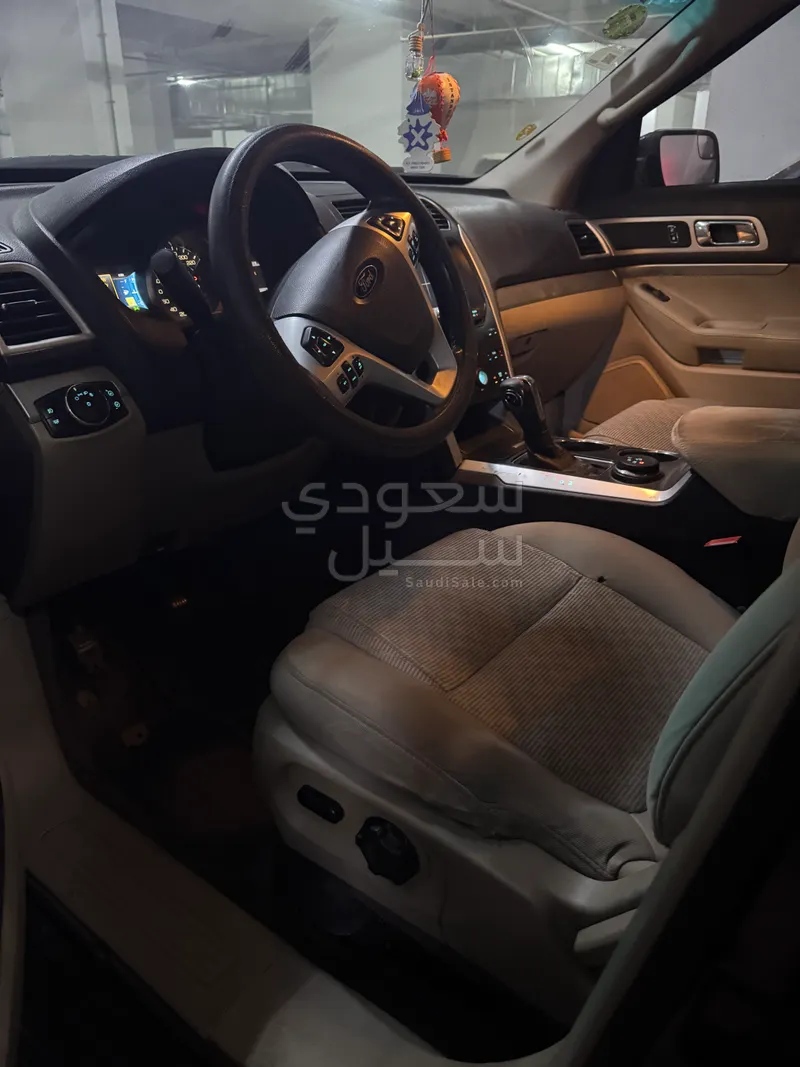 2013 فورد اكسبلورر اكس ال تي