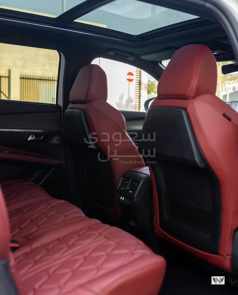 2022 Peugeot 5008 GT Line