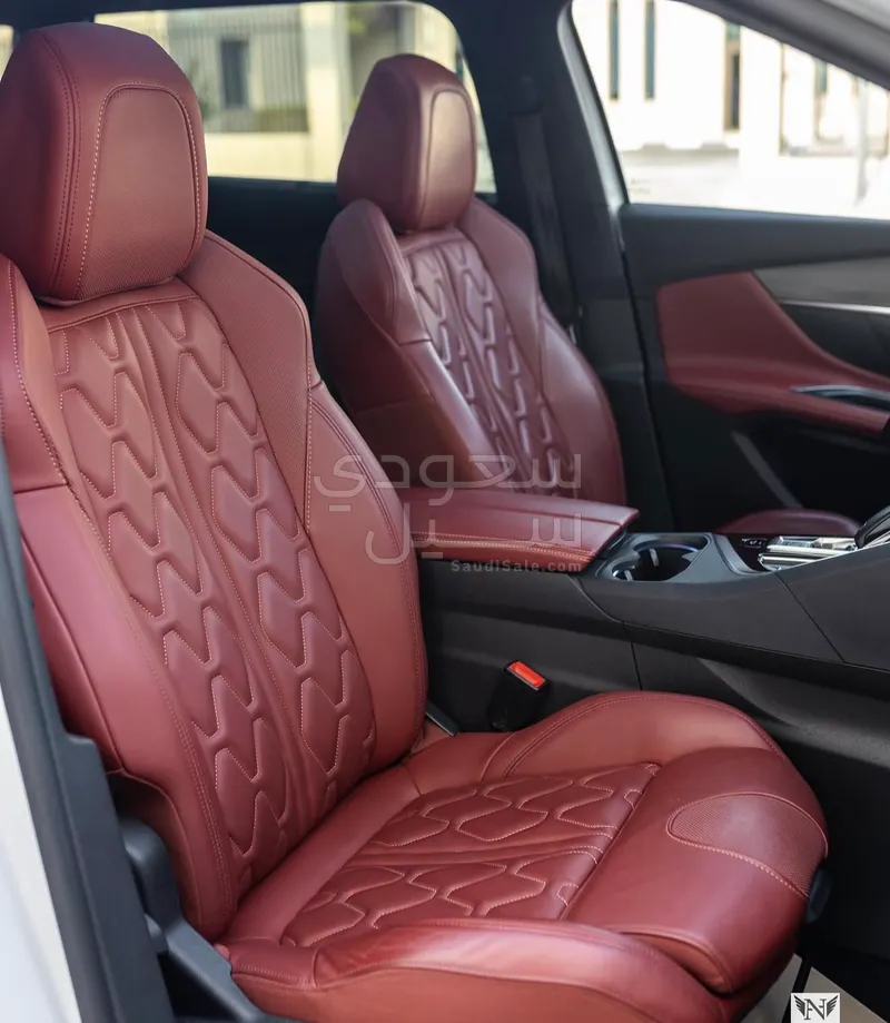 2023 Peugeot 5008 GT Line