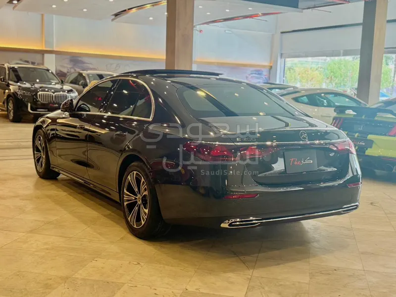 2024 مرسيدس - بنز إي 200