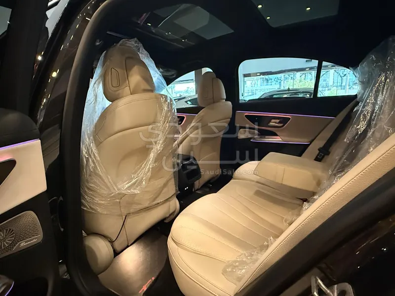 2024 مرسيدس - بنز إي 200