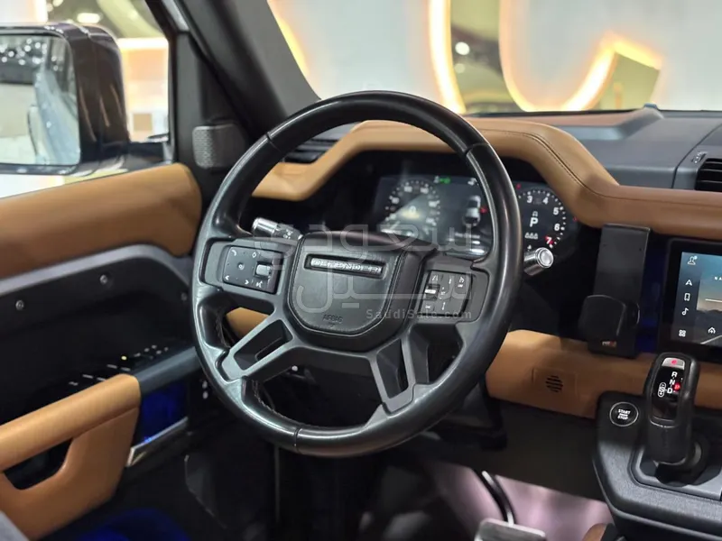 2022 لاند روفر ديفيندر اكس