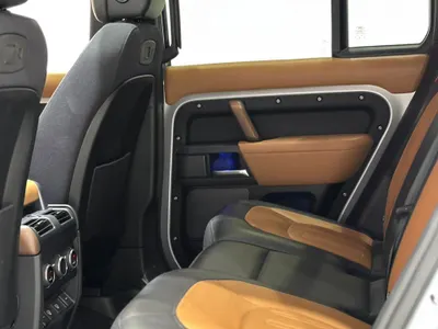 2022 لاند روفر ديفيندر اكس