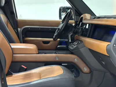 2022 لاند روفر ديفيندر اكس