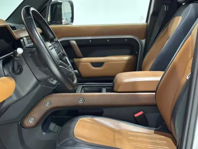 2022 لاند روفر ديفيندر اكس